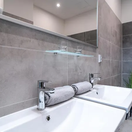 招待所 Venuse 俄斯特拉发